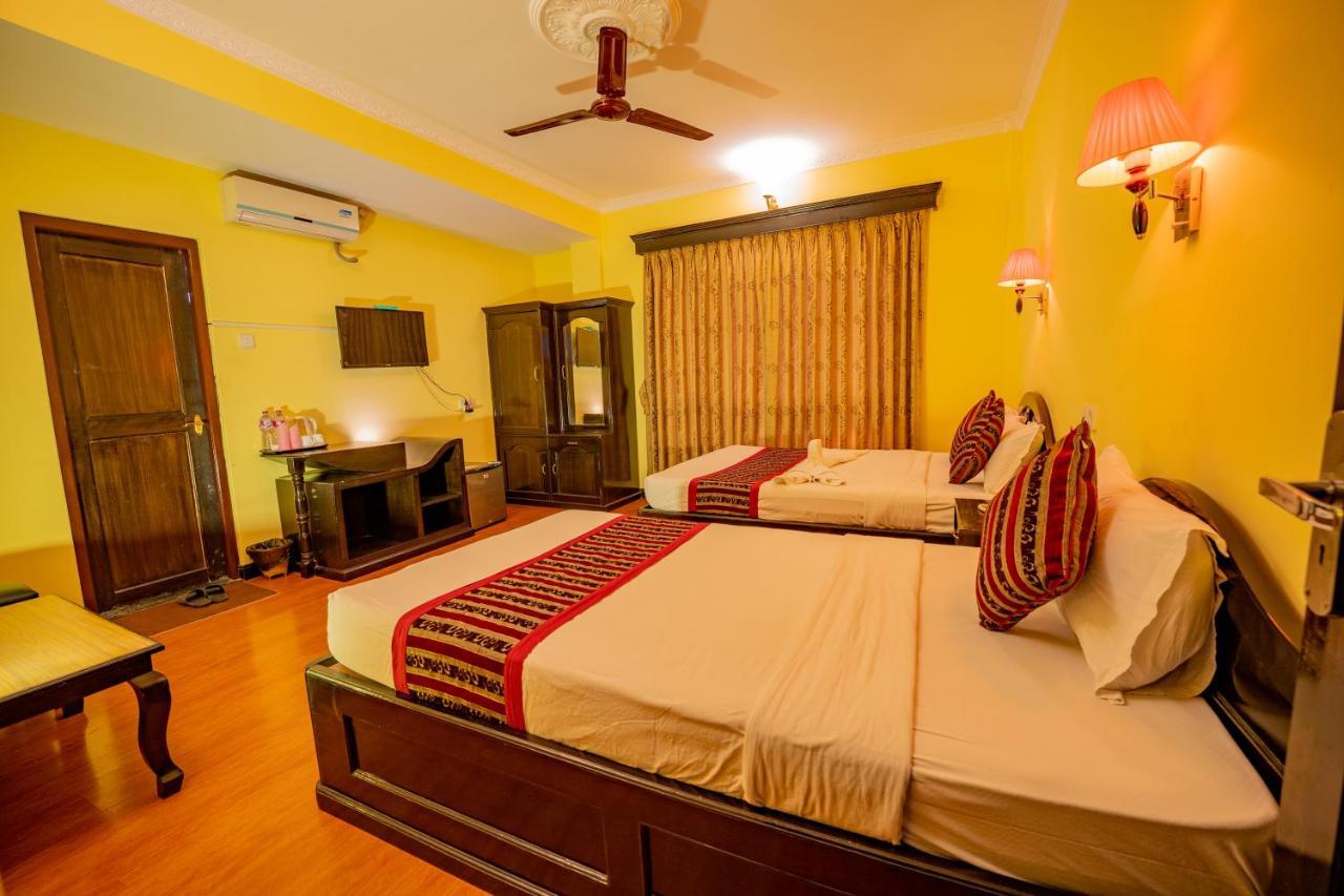 Hotel Bougainvillea Pokhara Exterior photo
