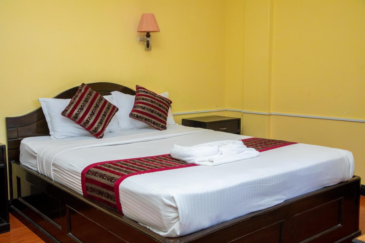 Hotel Bougainvillea Pokhara Exterior photo