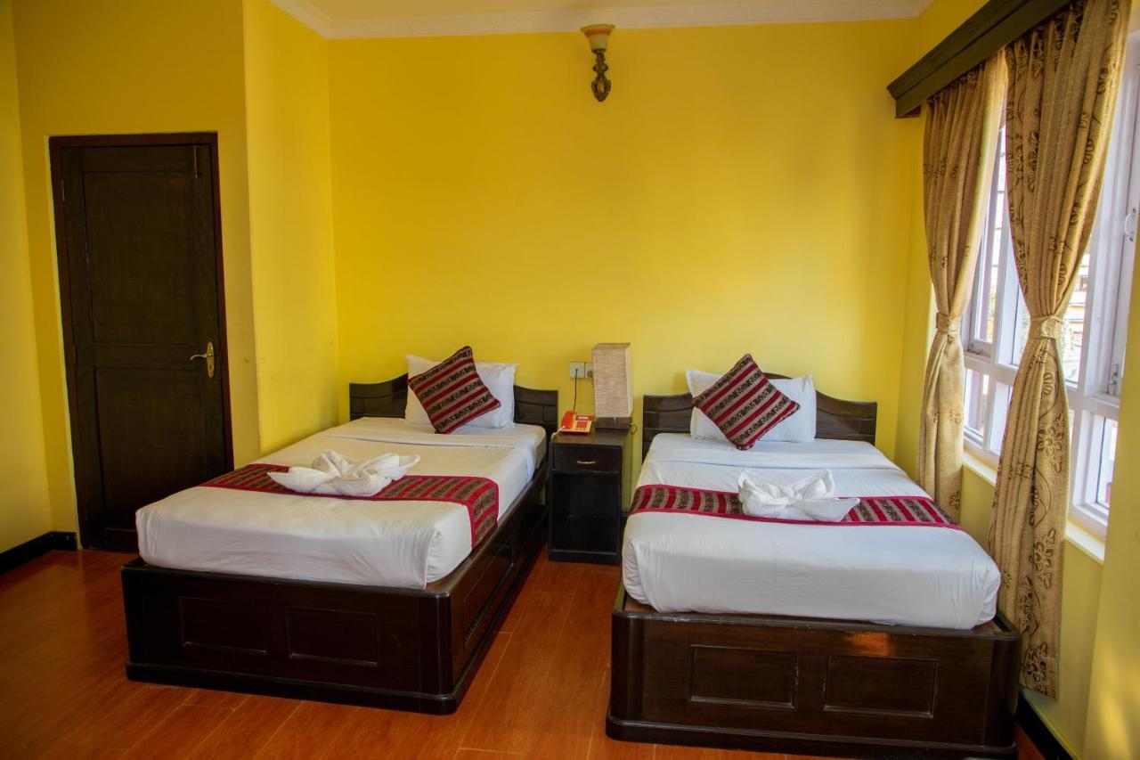 Hotel Bougainvillea Pokhara Exterior photo