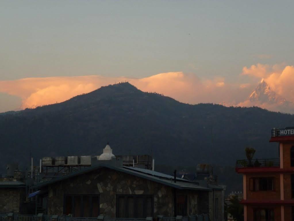 Hotel Bougainvillea Pokhara Exterior photo