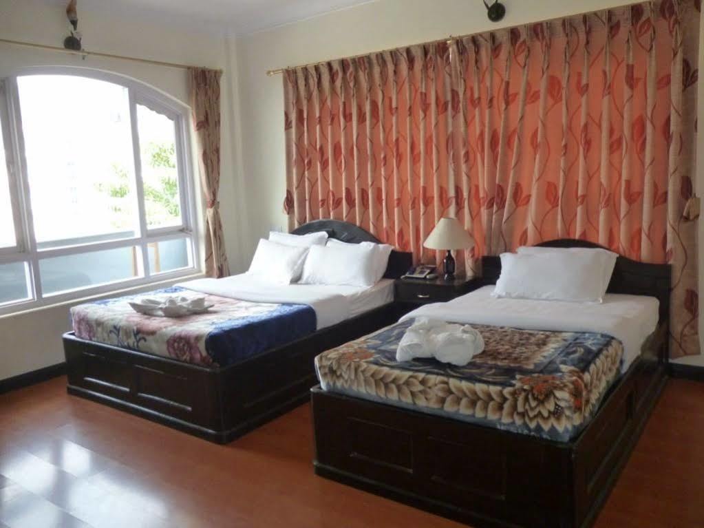 Hotel Bougainvillea Pokhara Exterior photo
